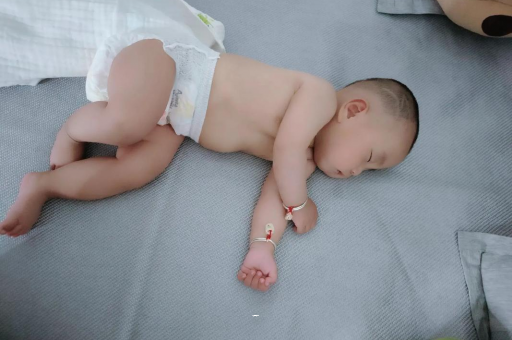 射洪2岁宝宝发烧